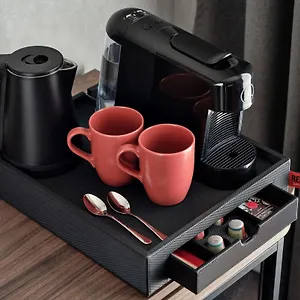 4* Ξενοδοχείο Radisson Red & Radisson Red Apartments,