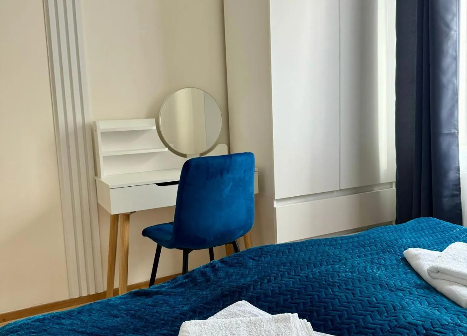 Blue Zone Apartment With Parking, Balcony And Garden Krakov