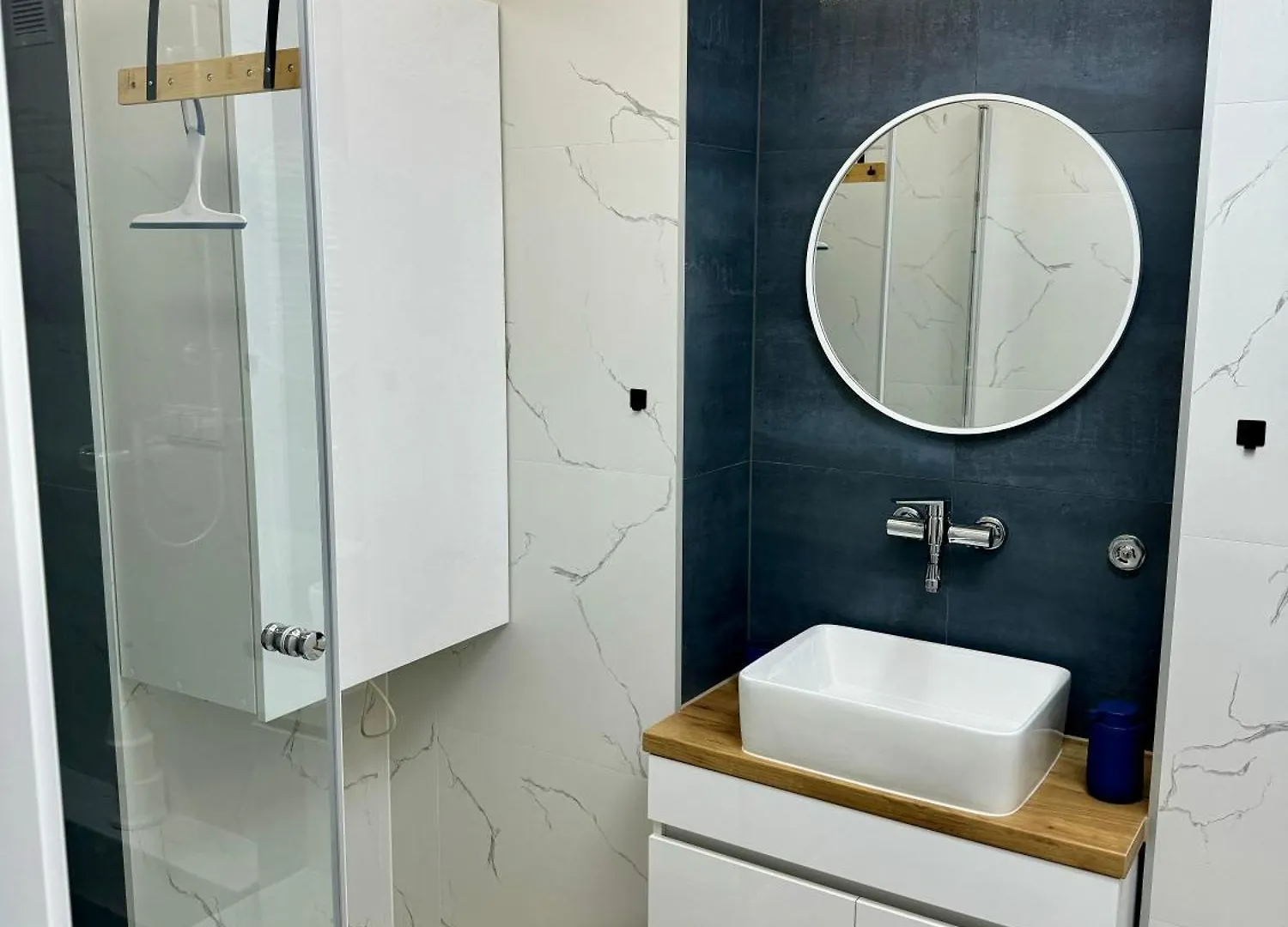 Blue Zone Apartment With Parking, Balcony And Garden Krakow Poland